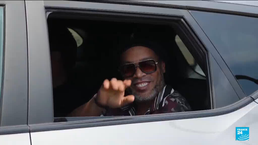 Video thumbnail for Ronaldinho returns in search of 'beautiful' 300th goal