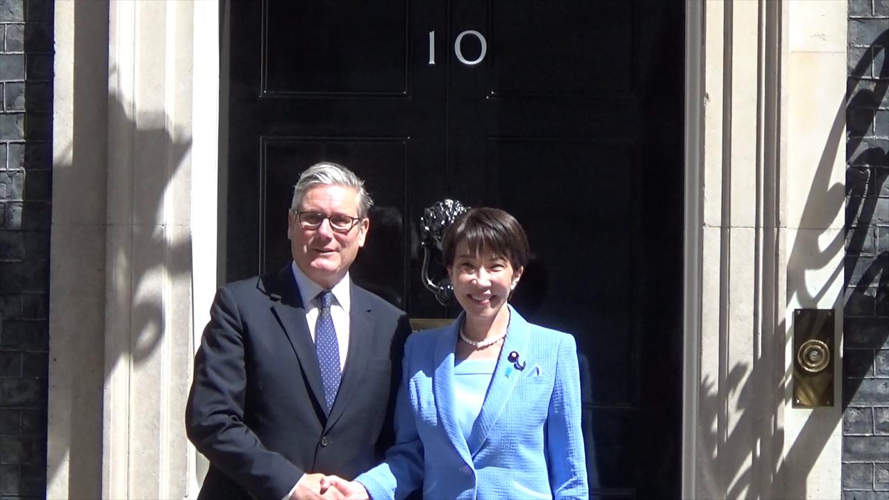 Video thumbnail for UK: British Prime Minister welcomes Japanese counterpart at 10 Downing Street.