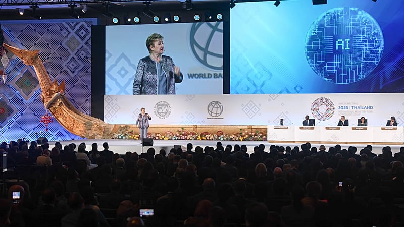 Video thumbnail for IMF annual meeting: Developing nations need greater digital connectivity