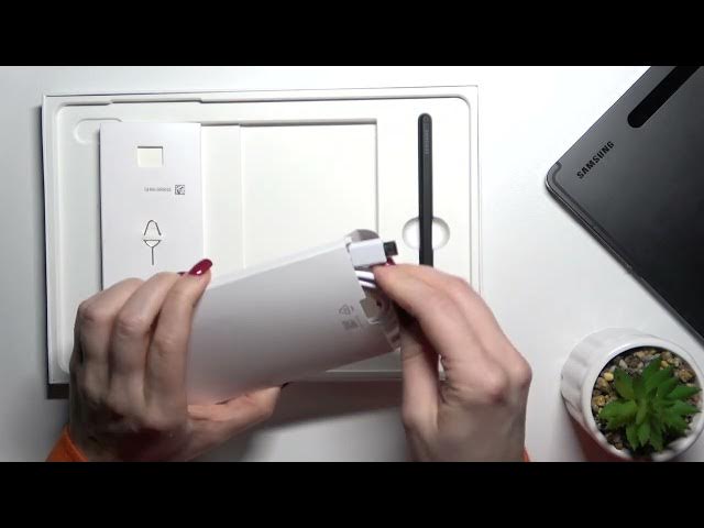 Video thumbnail for Does SAMSUNG Galaxy Tab S8 Come with USB Cable – What’s in the box?