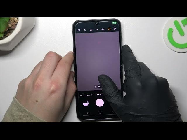 Video thumbnail for How to Take Burst Shot Photos on SAMSUNG Galaxy A25
