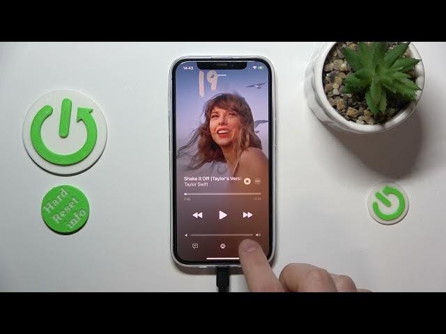 Video thumbnail for Loop Your Favorite Song: Repeating Tracks on Apple Music!