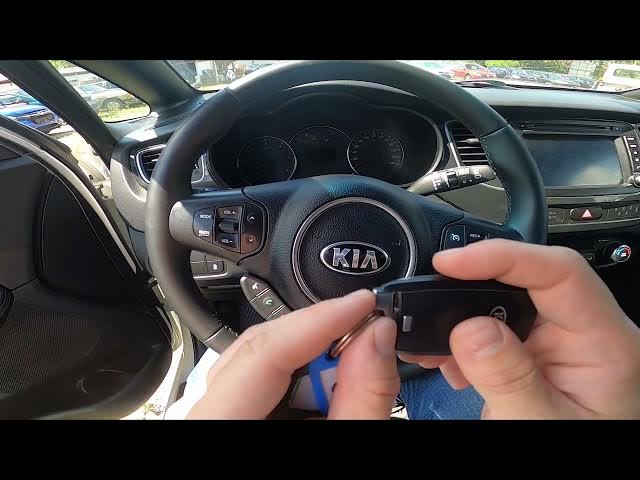 Video thumbnail for How to Eject Manual Key for Kia Carens IV ( 2013 – 2018 ) | Take Out Manual Key
