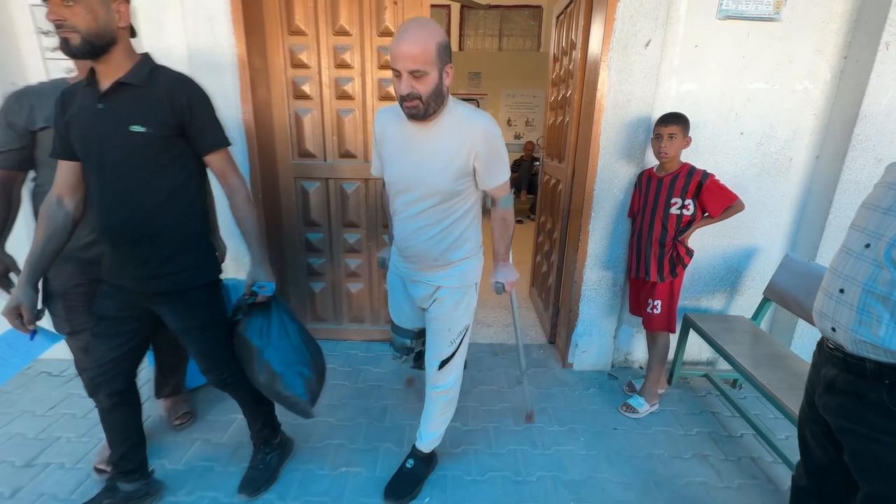 Video thumbnail for Israel releases seven more Palestinian detainees.