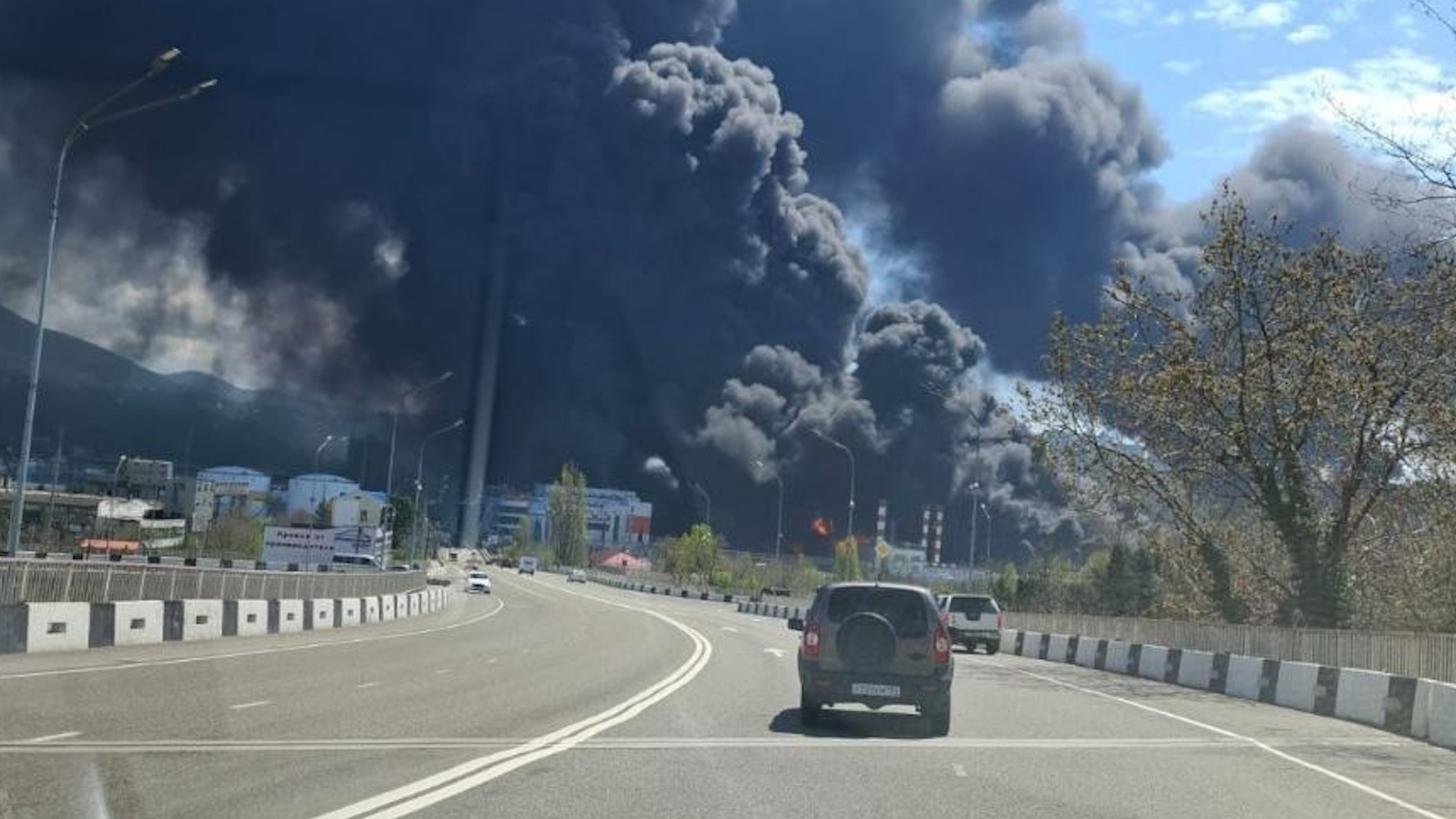 Video thumbnail for Ukrainian drone attack hits Russia’s Tuapse port