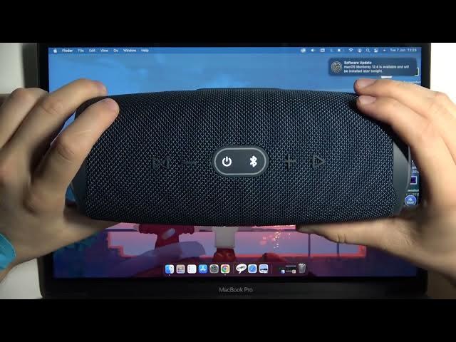 Video thumbnail for How to Pair JBL Charge 4 with Macbook?