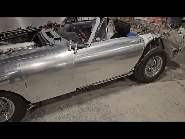 Video thumbnail for Transforming a P1800 Volvo into a 275 GTB Ferrari