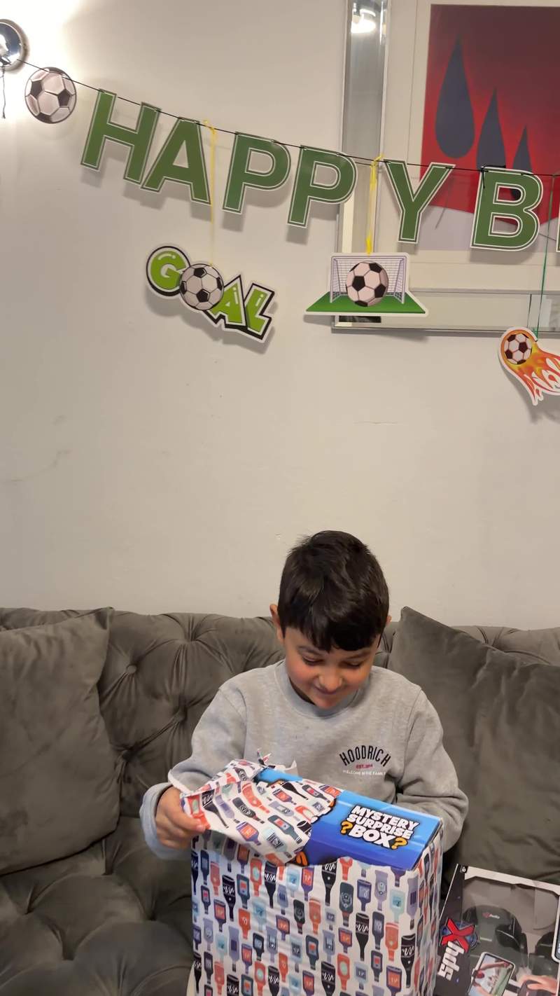 Video thumbnail for Seven Year Old Overjoyed with Preston Mystery Box Birthday Surprise