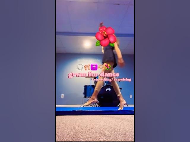 Video thumbnail for I love this #dance #comtemporary #grwm #fyp #makeup #preppy