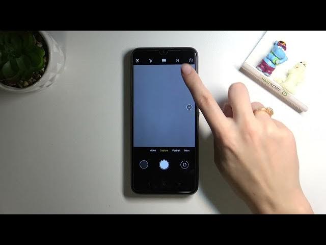 Video thumbnail for How to Change Photo Size in REALME C21Y - Resize Photo