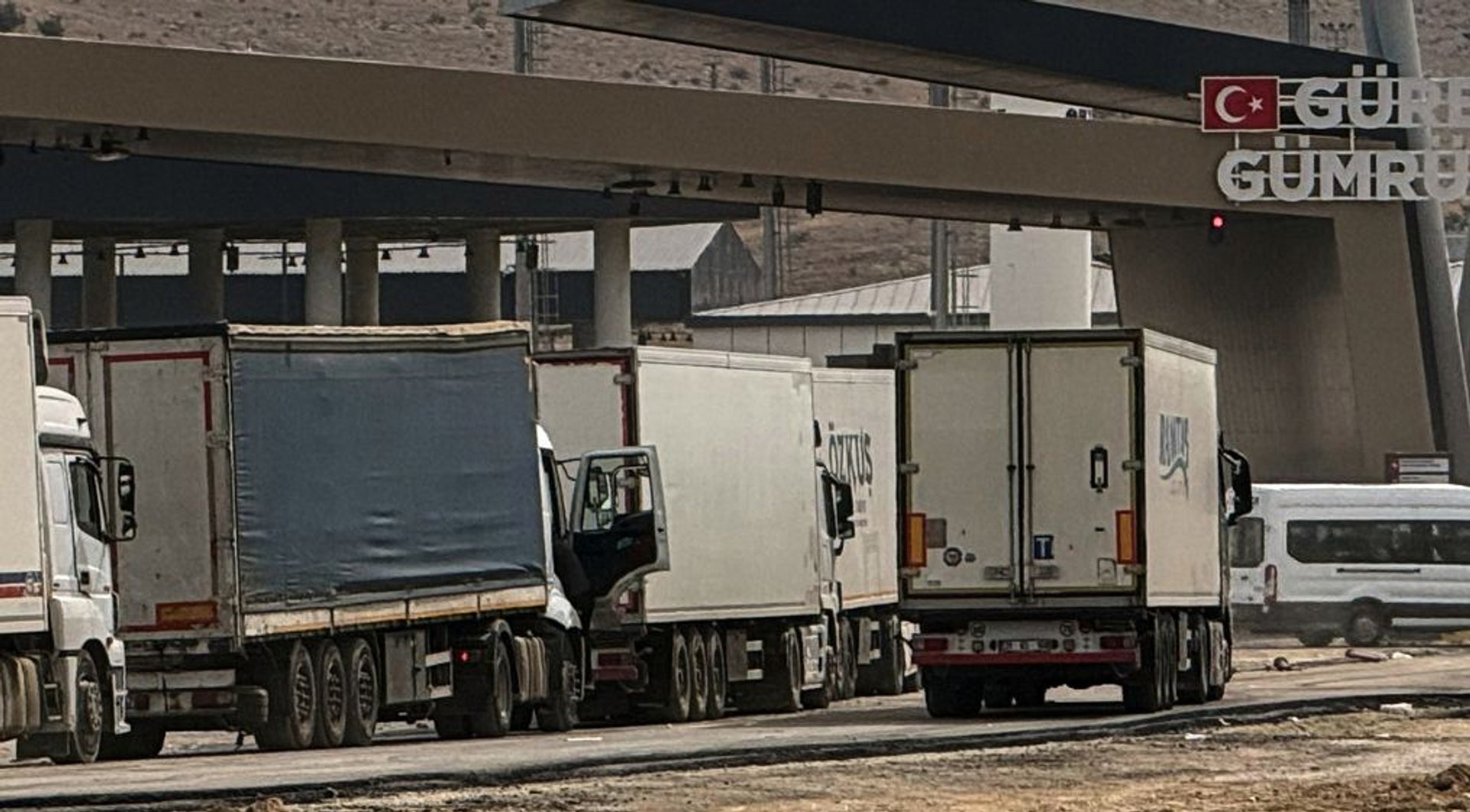 Video thumbnail for Iran turns to land trade as US naval blockade leaves trucks stuck for weeks at Turkiye border