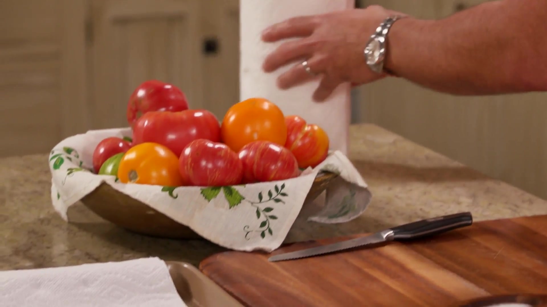Video thumbnail for
How to Store Tomatoes