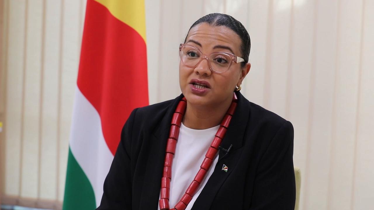 Video thumbnail for Madagascar: Seychelles minister hails growing ties with China ahead of 50th anniversary of diplomatic ties.