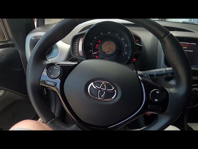 Video thumbnail for How to Enable or Disable Auto Phonebook Download Function in Toyota Aygo II ( 2014 – 2021 )
