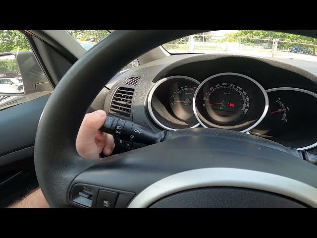 Video thumbnail for How to Enable or Disable Dipped Beam in Kia Venga ( 2009 - 2019 ) | Turn Headlights Off