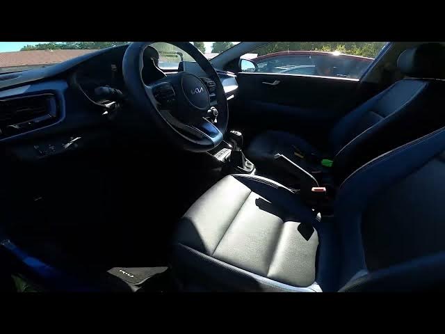 Video thumbnail for How to Change Seat Position in Kia Rio IV ( 2017 – now ) - Adjust Seat Position