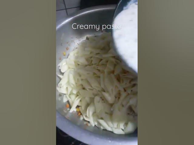 Video thumbnail for Creamy, White sauce pasta