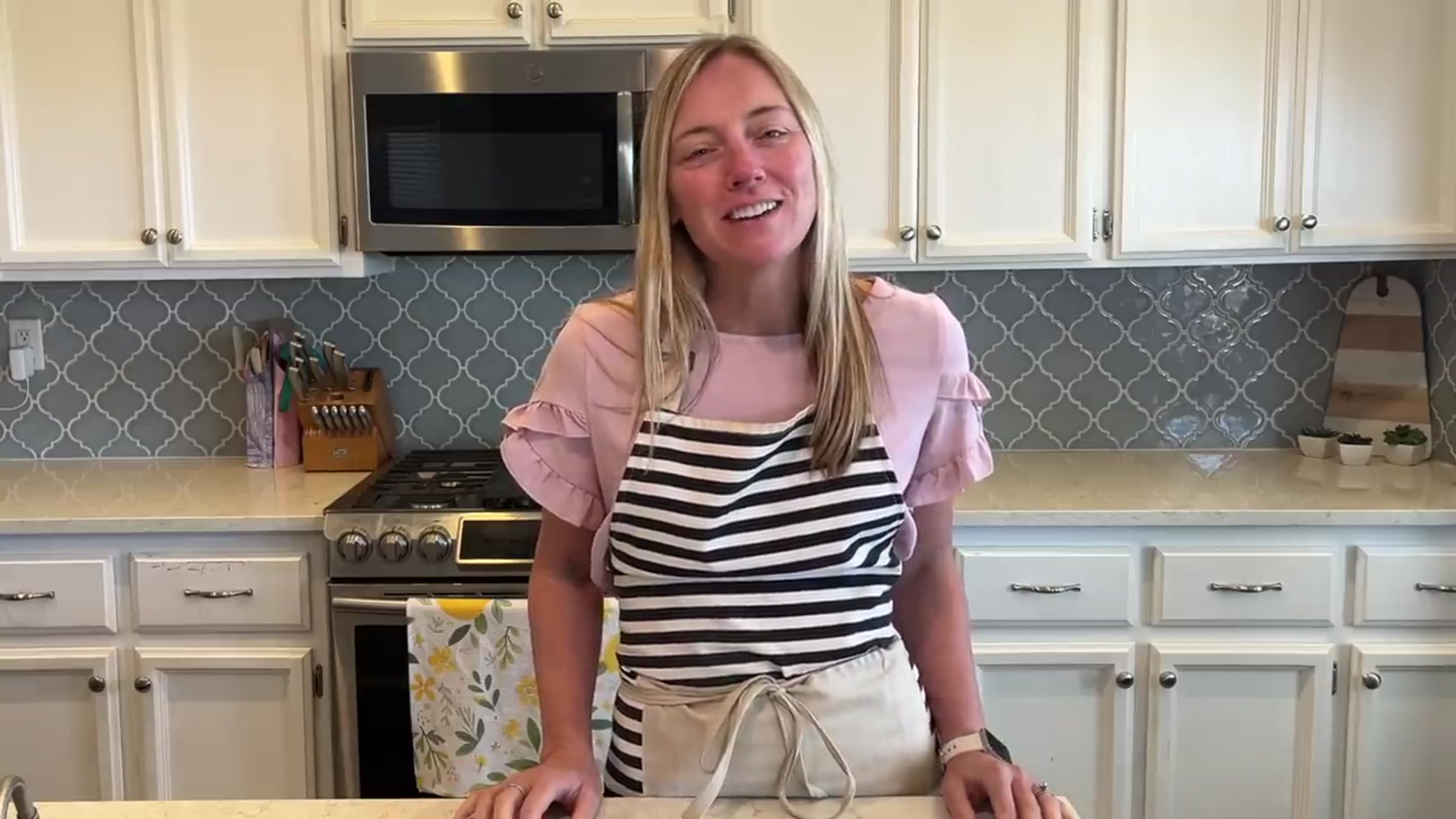 Video thumbnail for 10 Easy Delicious Easter Appetizers Molly Purcell(720P HD)