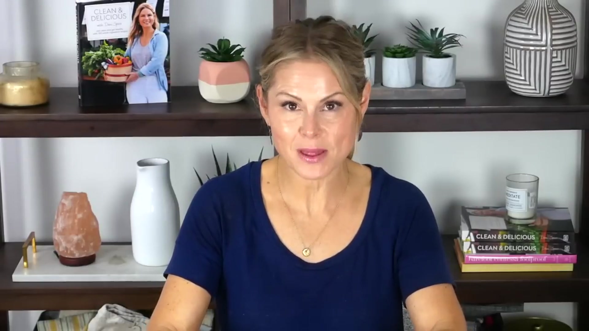 Video thumbnail for SUGAR CRAVINGS¿! 6 tips to help you EAT LESS SUGAR (720p 30fps)