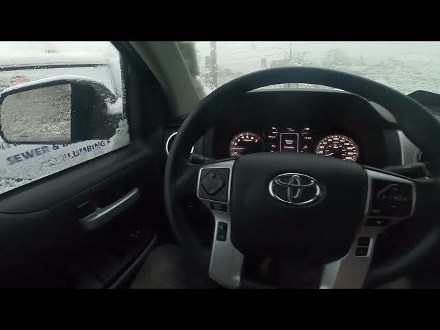 Video thumbnail for How to Turn Additional Cargo Light On or Off in Toyota Tundra II ( 2007 - now )