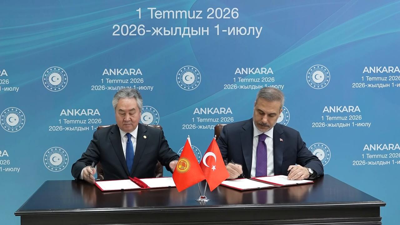 Video thumbnail for Türkiye: Türkiye, Kyrgyzstan sign 2027-2028 foreign ministry cooperation program.