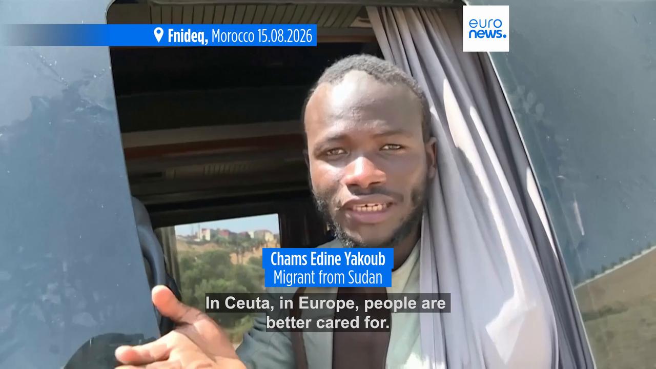 Video thumbnail for Morocco prevents hundreds of migrants from crossing into Ceuta