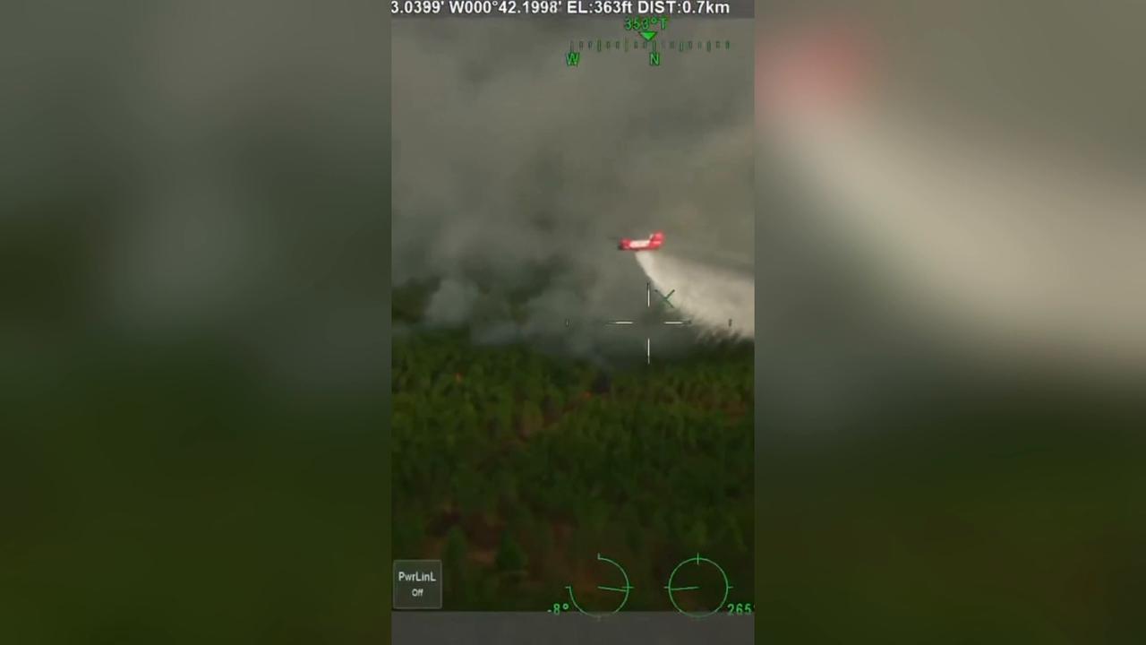 Video thumbnail for France: Australian firefighters support southern France wildfire operations with Chinook helicopter.