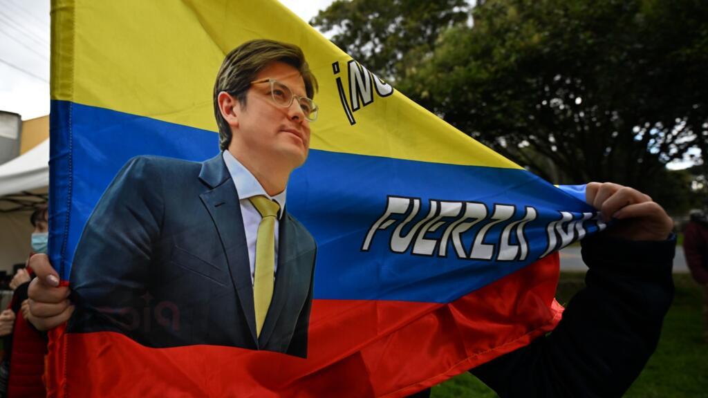 'Video thumbnail for Colombian presidential hopeful Miguel Uribe dies 2 months after being shot during a rally'