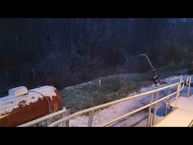 Video thumbnail for SNOWING 🌨 ❄️ 🌨 ❄️ ON MAY/19/2022