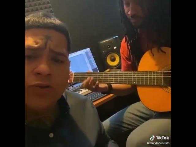 Video thumbnail for pongase serio ciervo