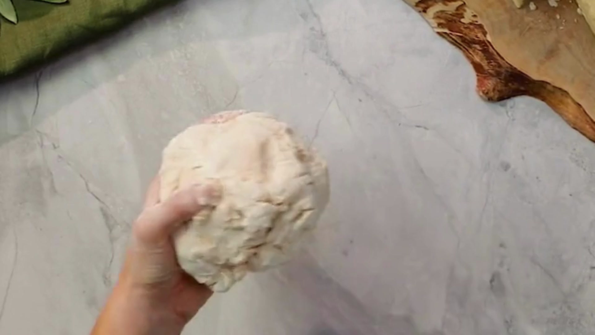 Video thumbnail for Spinach and Ricotta Ravioli