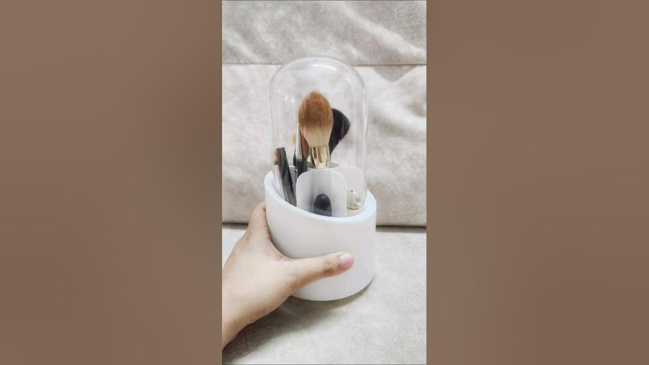 Video thumbnail for Organizing Hack Cosmetic Brush Rotary Organizer
