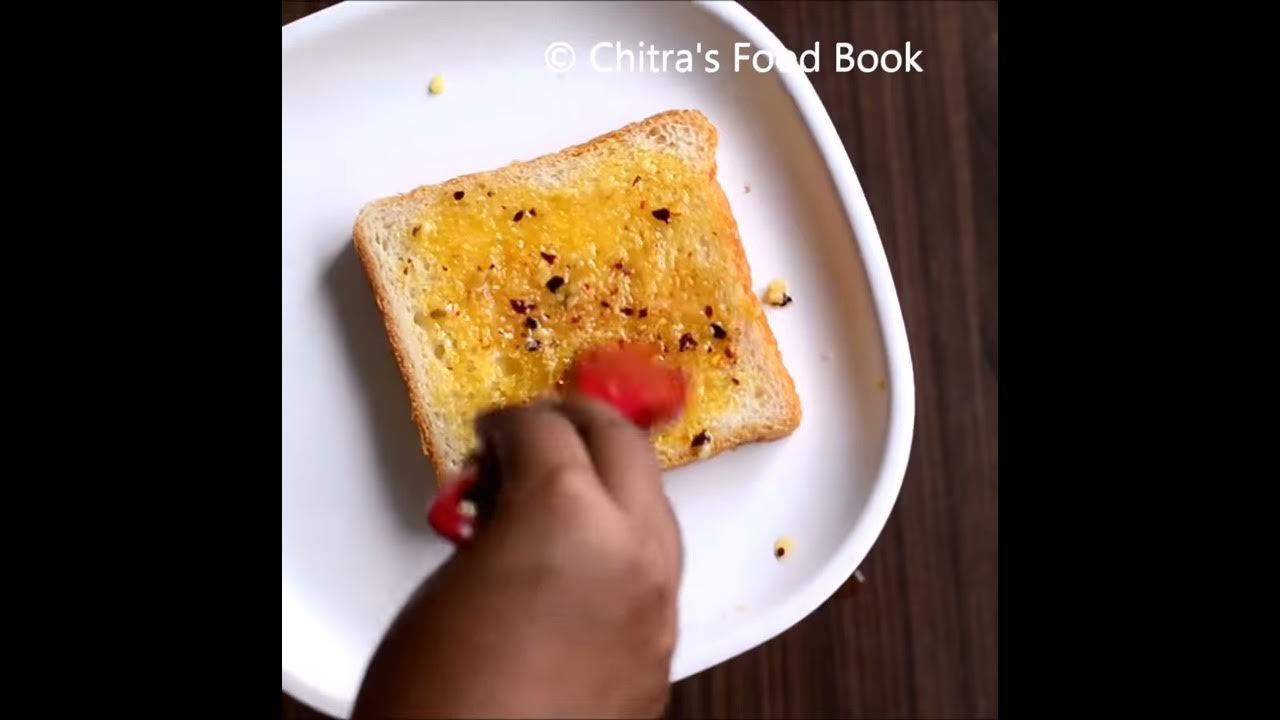 Video thumbnail for Easy cheese garlic bread on tawa - Garlic bread recipe without oven