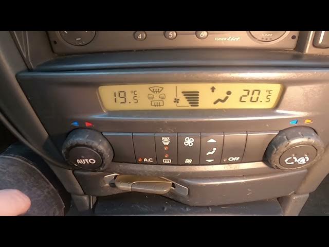 Video thumbnail for How to Enable or Disable Front Windshield Blowing in Renault Laguna II ( 2001 – 2007 )