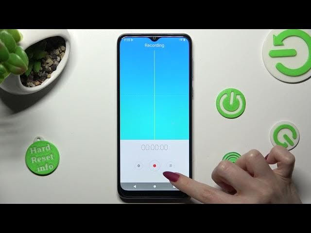 Video thumbnail for How to Record Sounds on MOTOROLA Moto E13