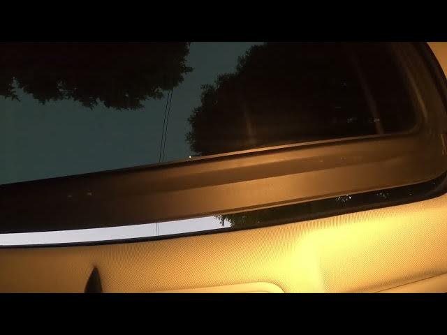 Video thumbnail for How to Manage Sunroof in Audi Q3 I ( 2011 – 2018 ) - Open and Close Sunroof