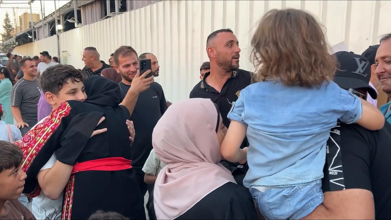 Video thumbnail for 95 Palestinian patients return to Gaza through Rafah crossing.