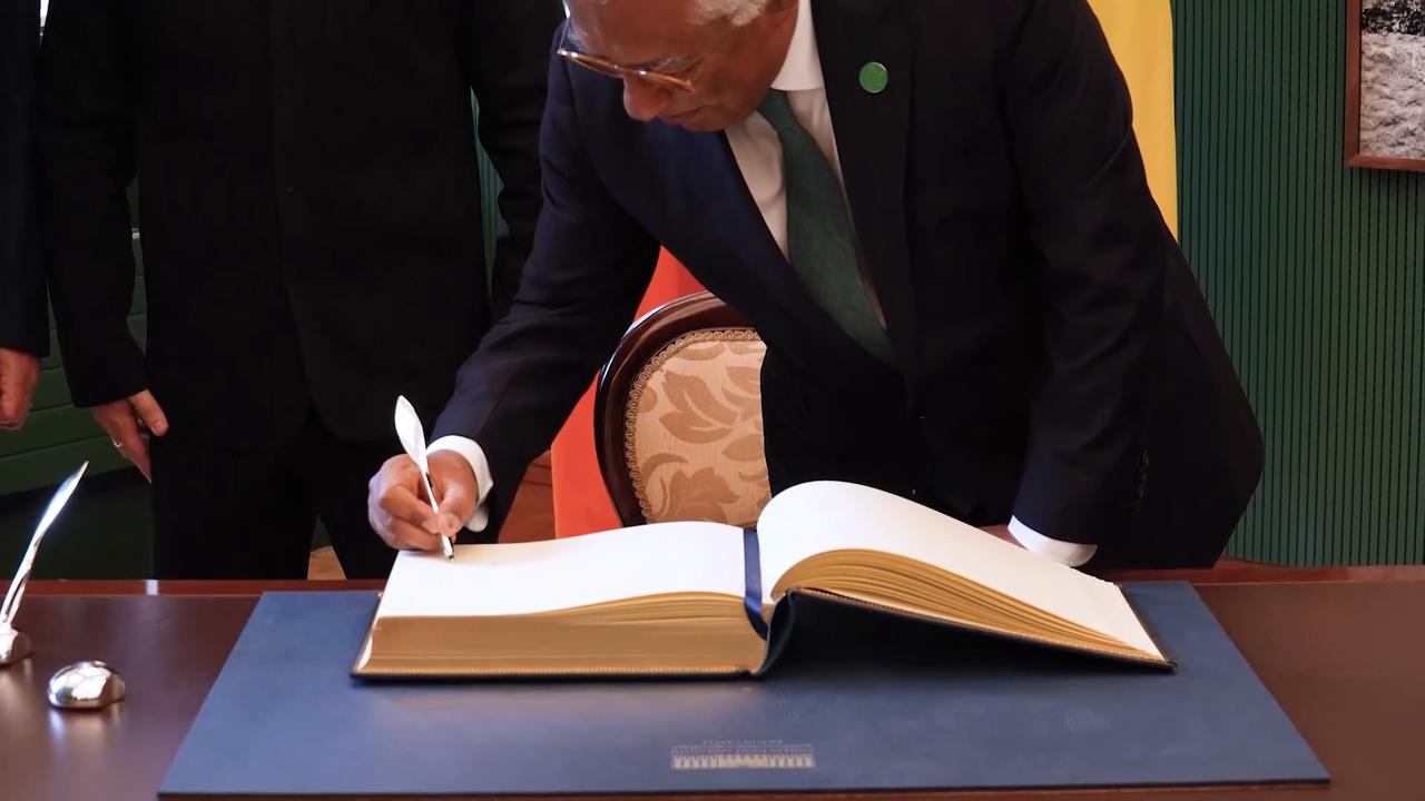 Video thumbnail for Ireland: Ireland begins EU Council presidency as Zelenskyy attends Dublin ceremony.