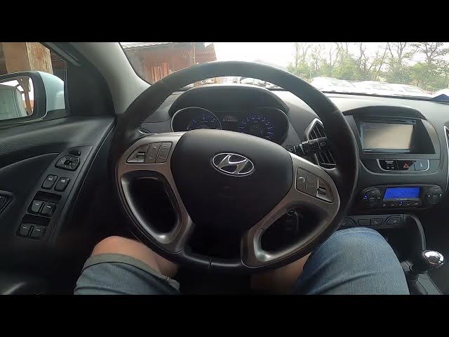 Video thumbnail for How to Close and Open Side Rearview Mirrors in Hyundai ix35 ( 2010 – 2015 )