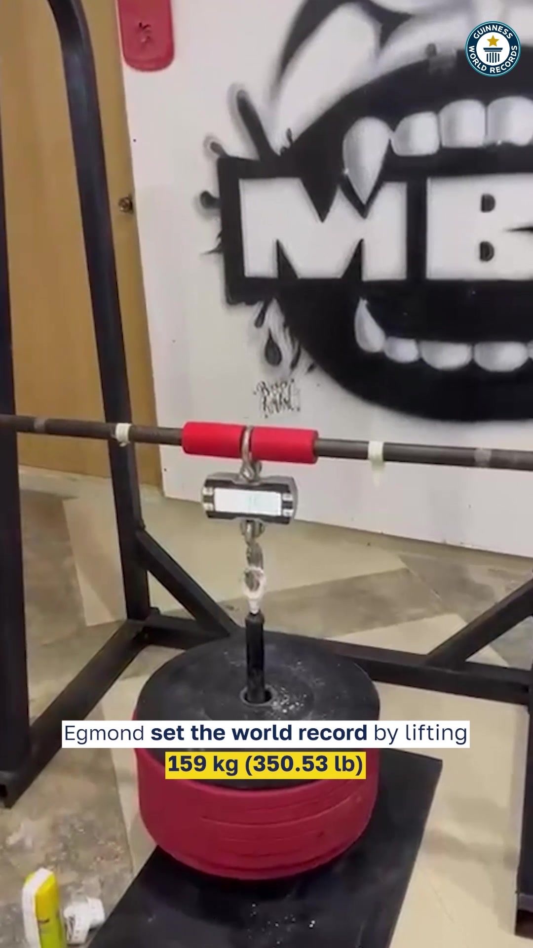 Video thumbnail for Egmond Molina Lifts 159 kg with One Finger in Record Deadlift