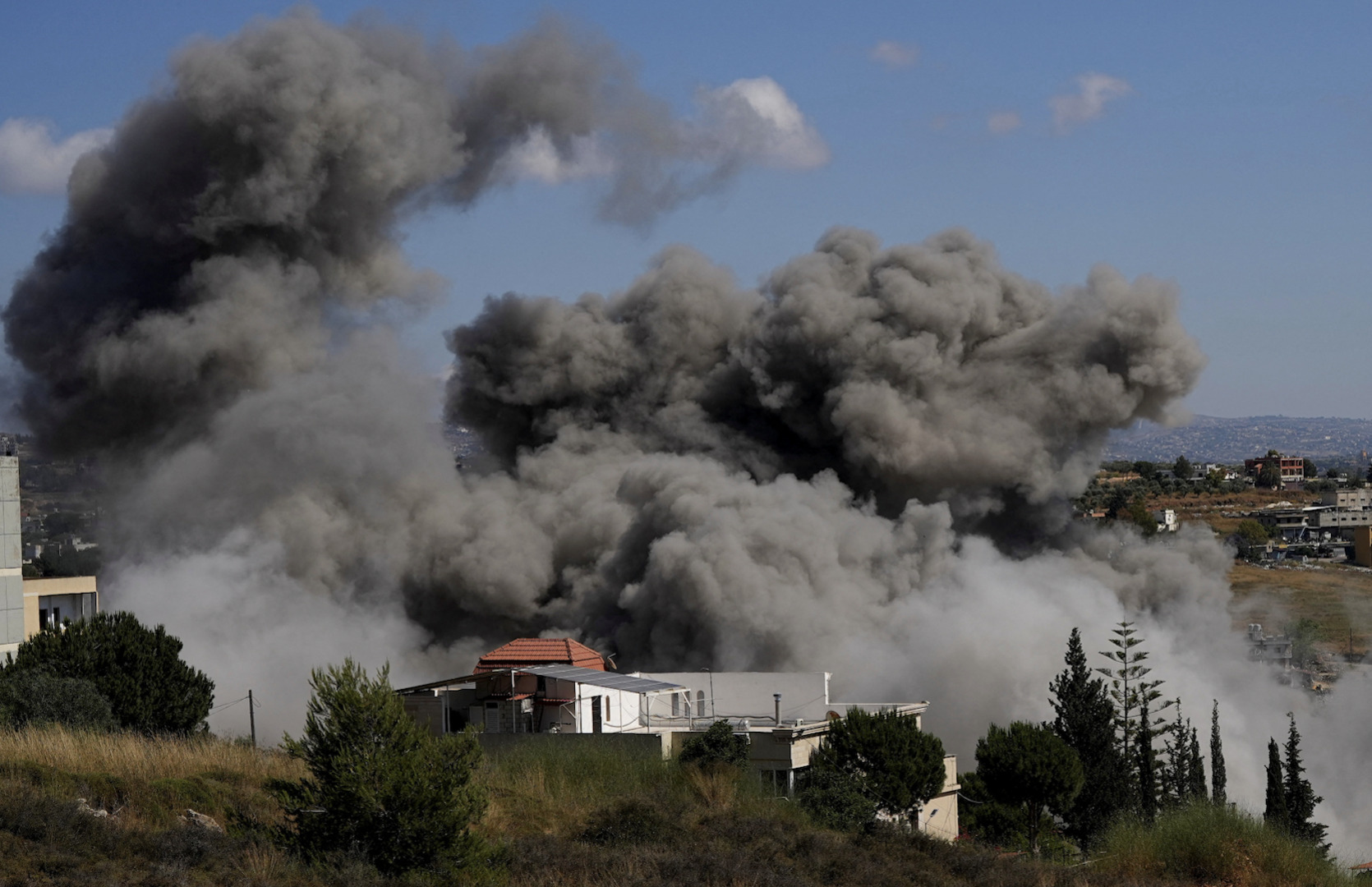 Video thumbnail for Israel attacks Lebanon as US says Iran deal to be signed on Sunday