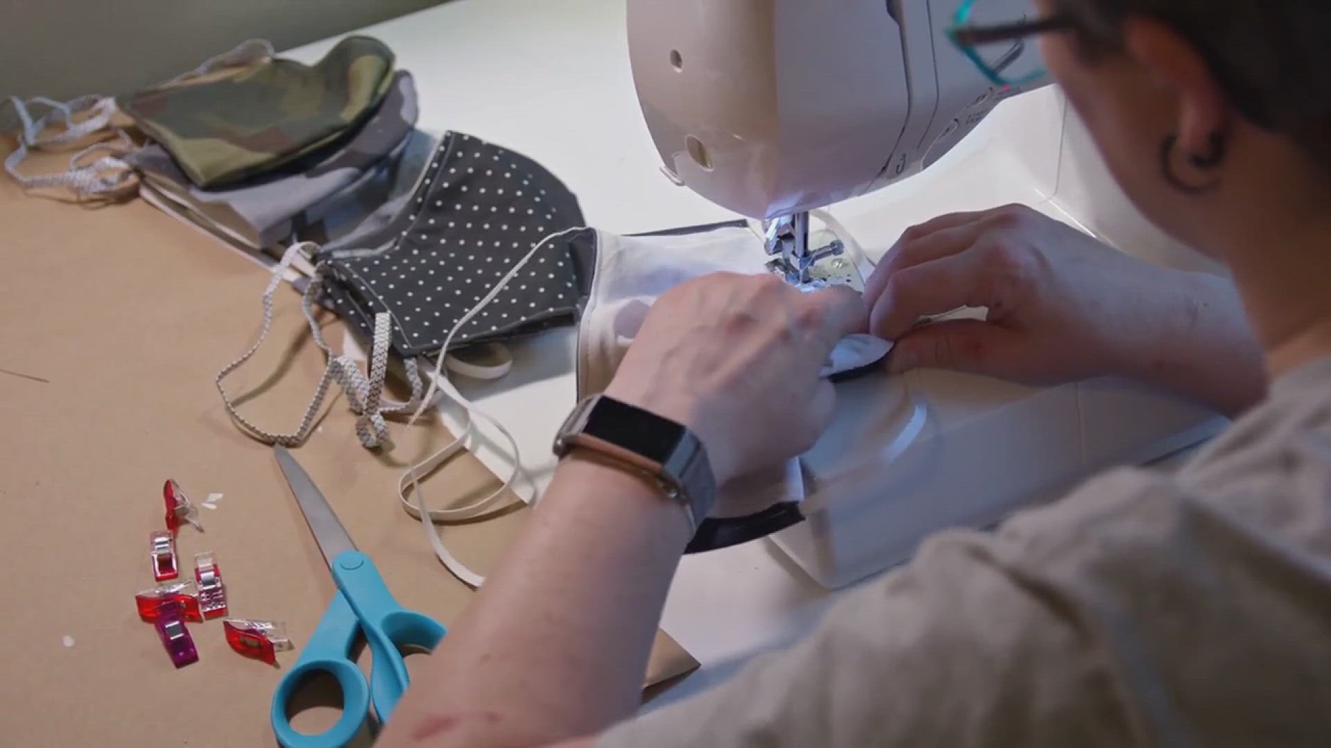 'Video thumbnail for How to Make a No-Sew Face Mask'
