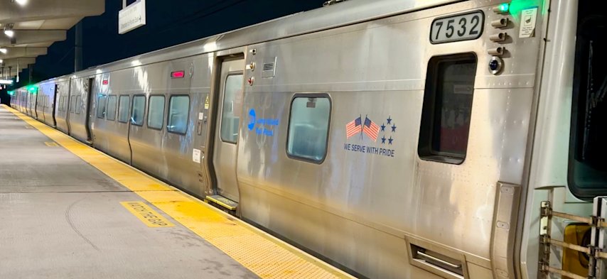 Video thumbnail for MTA, union leaders return to the bargaining table today as strike deadline looms on Saturday