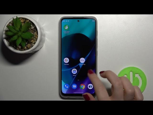 Video thumbnail for How to Get iOS Keyboard on Motorola G71 5G - Install Green Apple Keyboard App