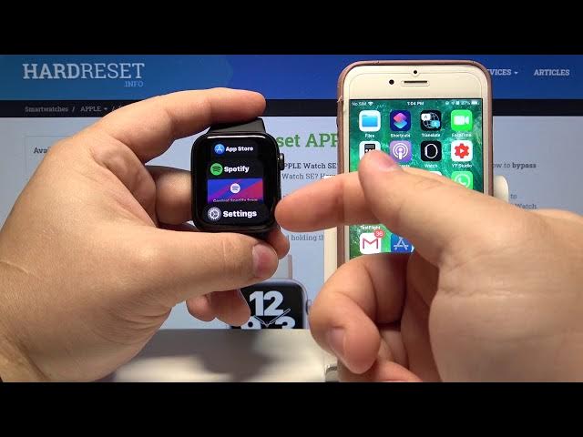 Video thumbnail for How to Enable Recent Apps Dock on APPLE Watch SE – Background App Activity