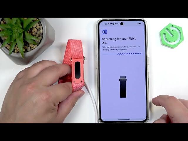 Video thumbnail for GOOGLE Fitbit Air – How to Pair with Android Phone