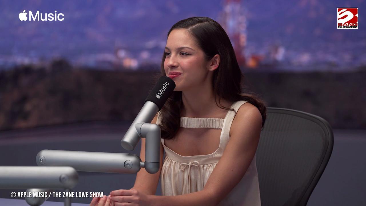 Video thumbnail for Olivia Rodrigo speaks about fame