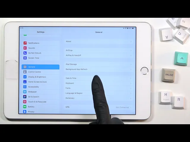 Video thumbnail for How to Enable Spell Checker in iPad Mini 4 – Find Checker Option