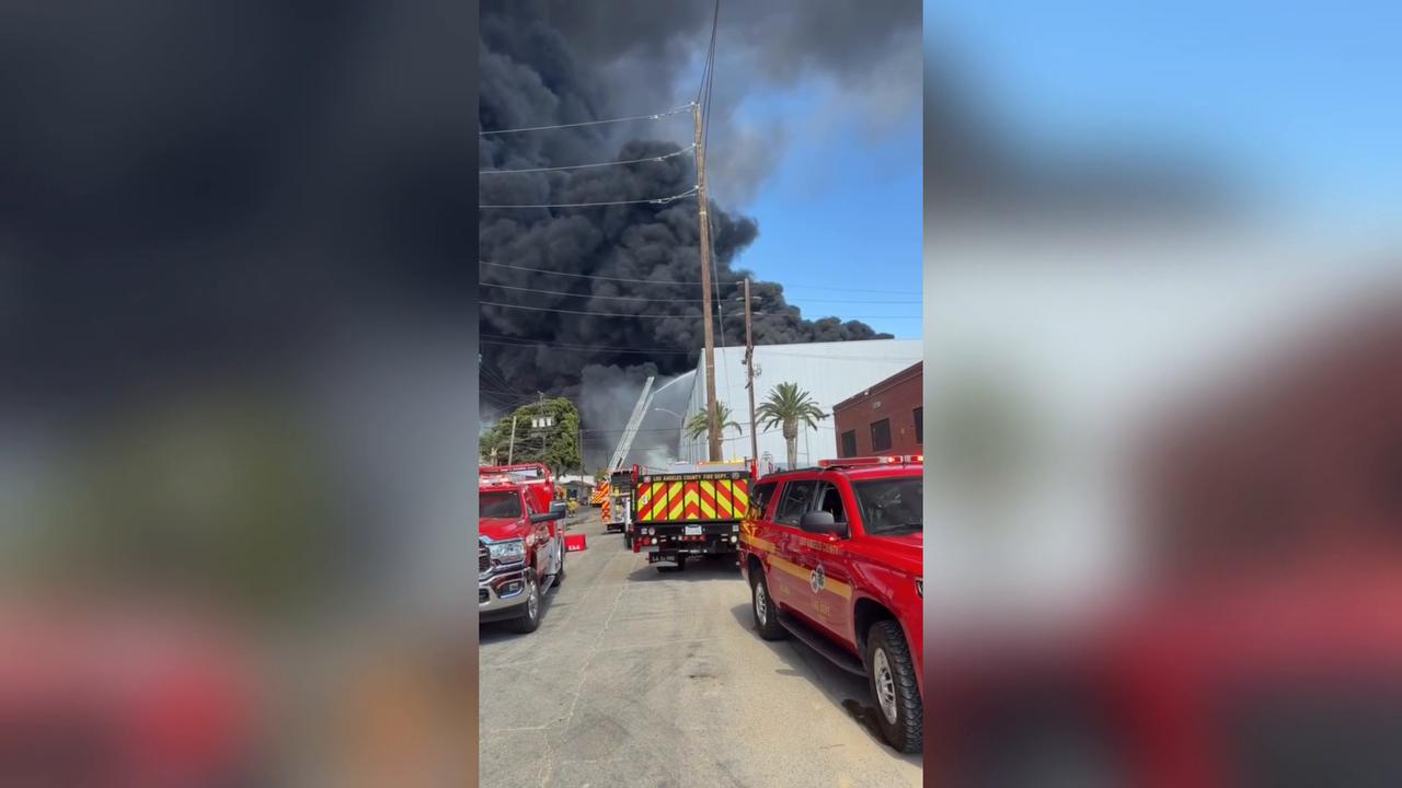 Video thumbnail for US: Fire breaks out at cold storage facility in Los Angeles.