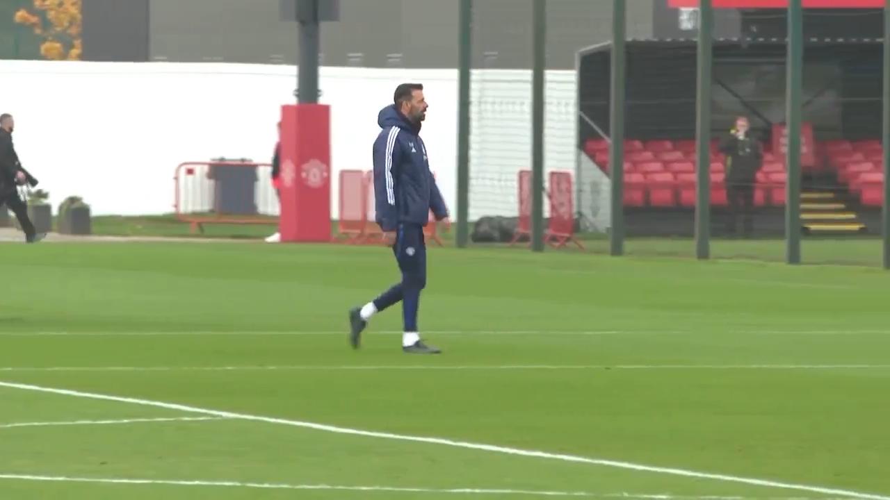 Video thumbnail for FILE: Van Nistelrooy leaves Leicester City